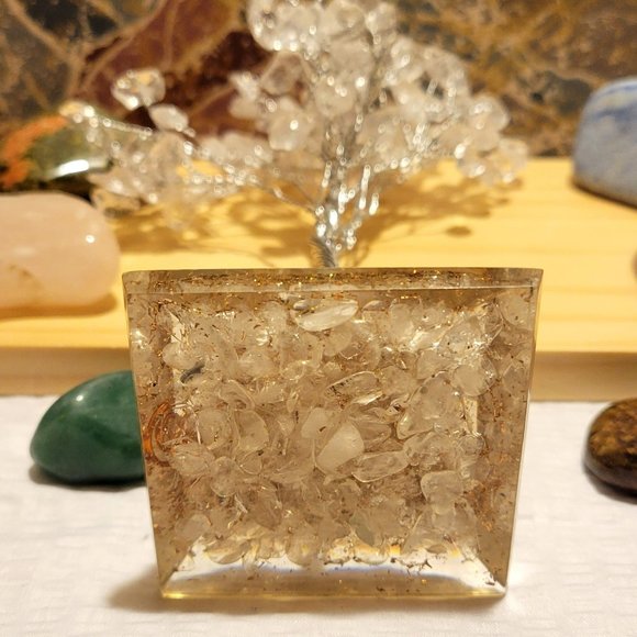 Clear Quarts Gemstone Chip Tree with Pyramid Base - Picture 6 of 6
